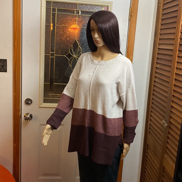GUC - Ana - Color Block Sweater - Size Medium - Picture 2 of 10